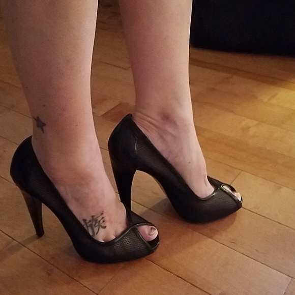 Stuart weitzman peep toe pumps shop